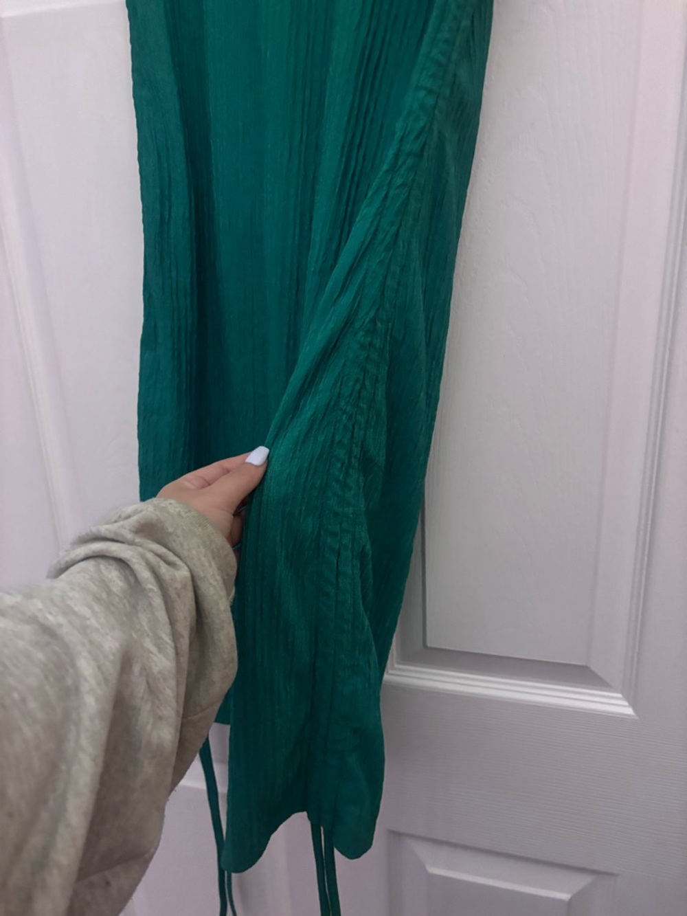 Sleeveless Ribbed Green Midi Dress - Picture 2 of 3